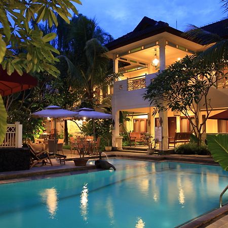 Hotel Indah Palace Yogyakarta Exteriér fotografie