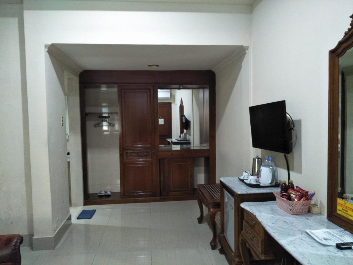 Hotel Indah Palace Yogyakarta Exteriér fotografie