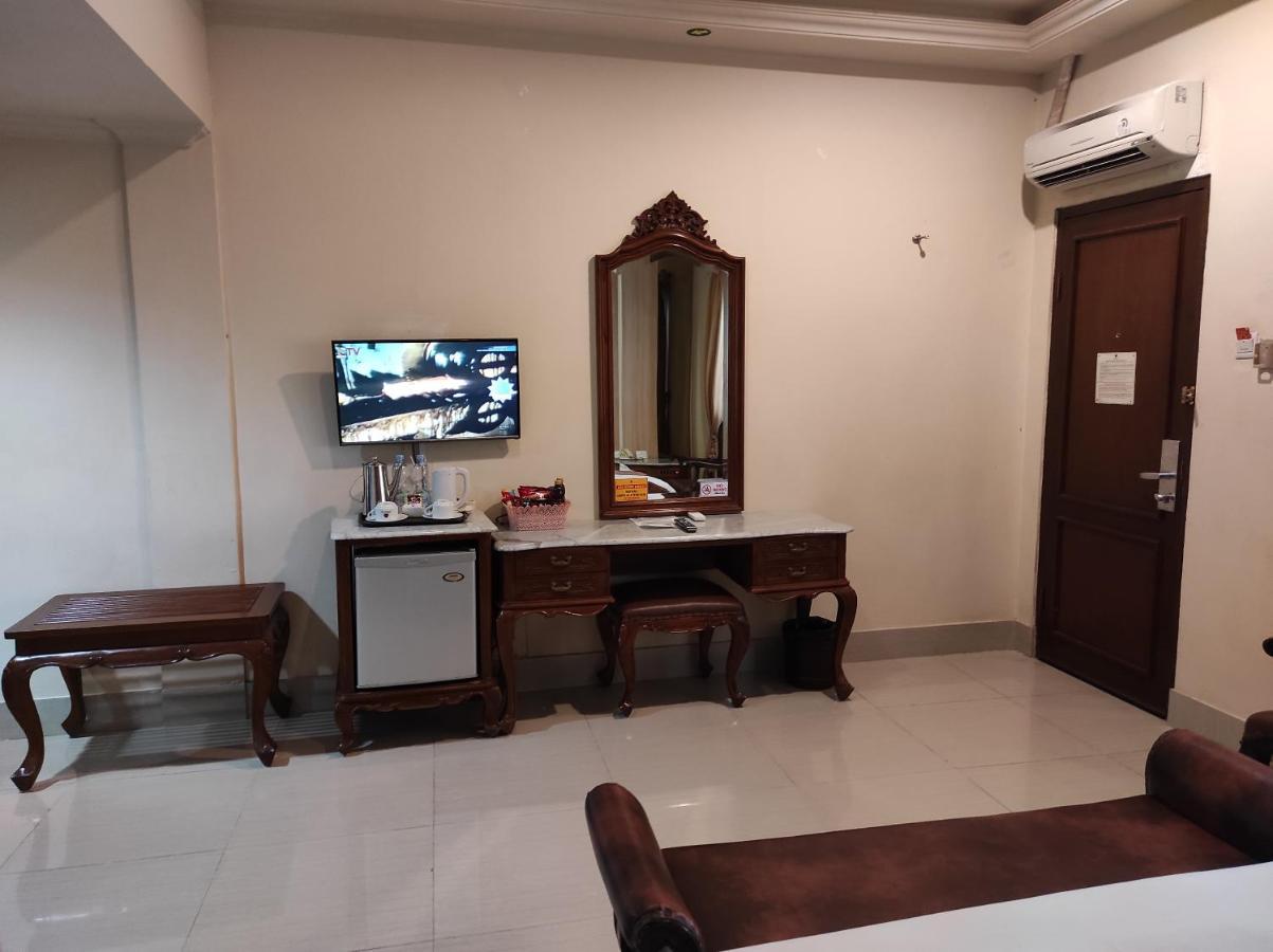 Hotel Indah Palace Yogyakarta Exteriér fotografie