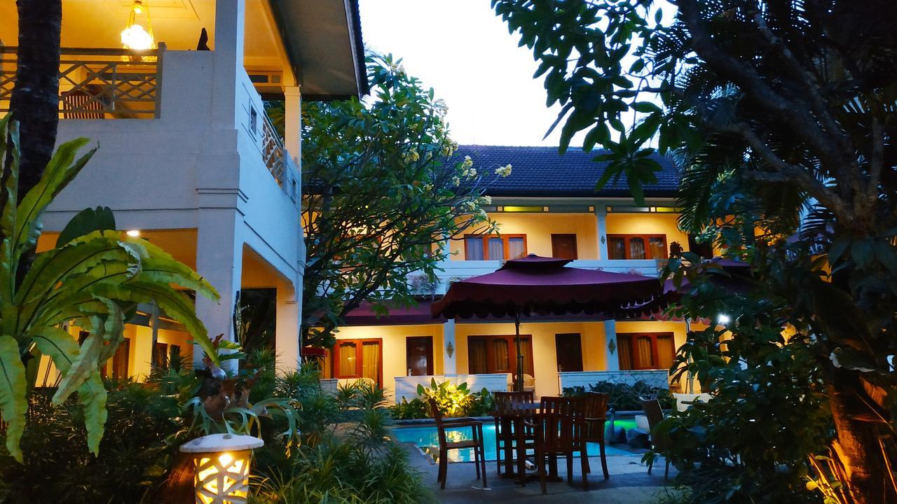 Hotel Indah Palace Yogyakarta Exteriér fotografie